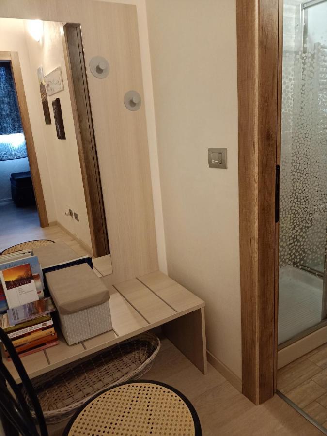 Vite Dipinte 1 Bilocale In Langa Apartment Novello Ngoại thất bức ảnh