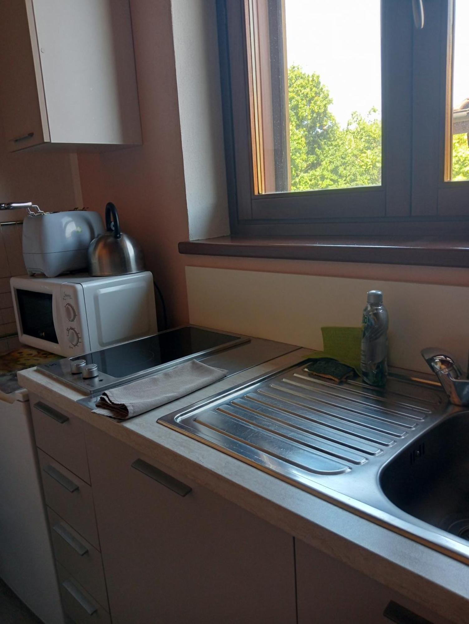 Vite Dipinte 1 Bilocale In Langa Apartment Novello Ngoại thất bức ảnh