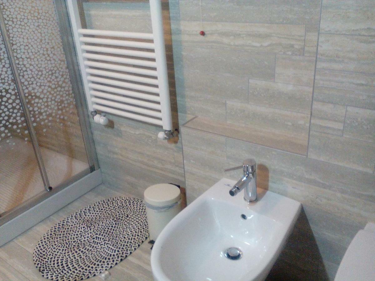 Vite Dipinte 1 Bilocale In Langa Apartment Novello Ngoại thất bức ảnh